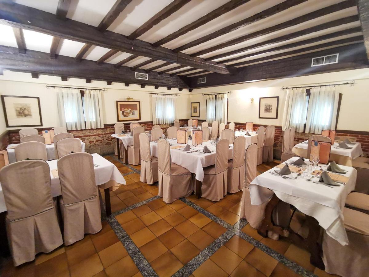 Hospedaje Bar El Gato Del Acueducto Сеговия Екстериор снимка